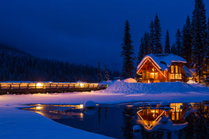 Open image in slideshow, Emerald Lake Lodge at night
