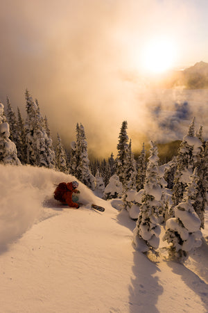 Open image in slideshow, Adam Ü tele skiing powder at Revelstoke mountain resort
